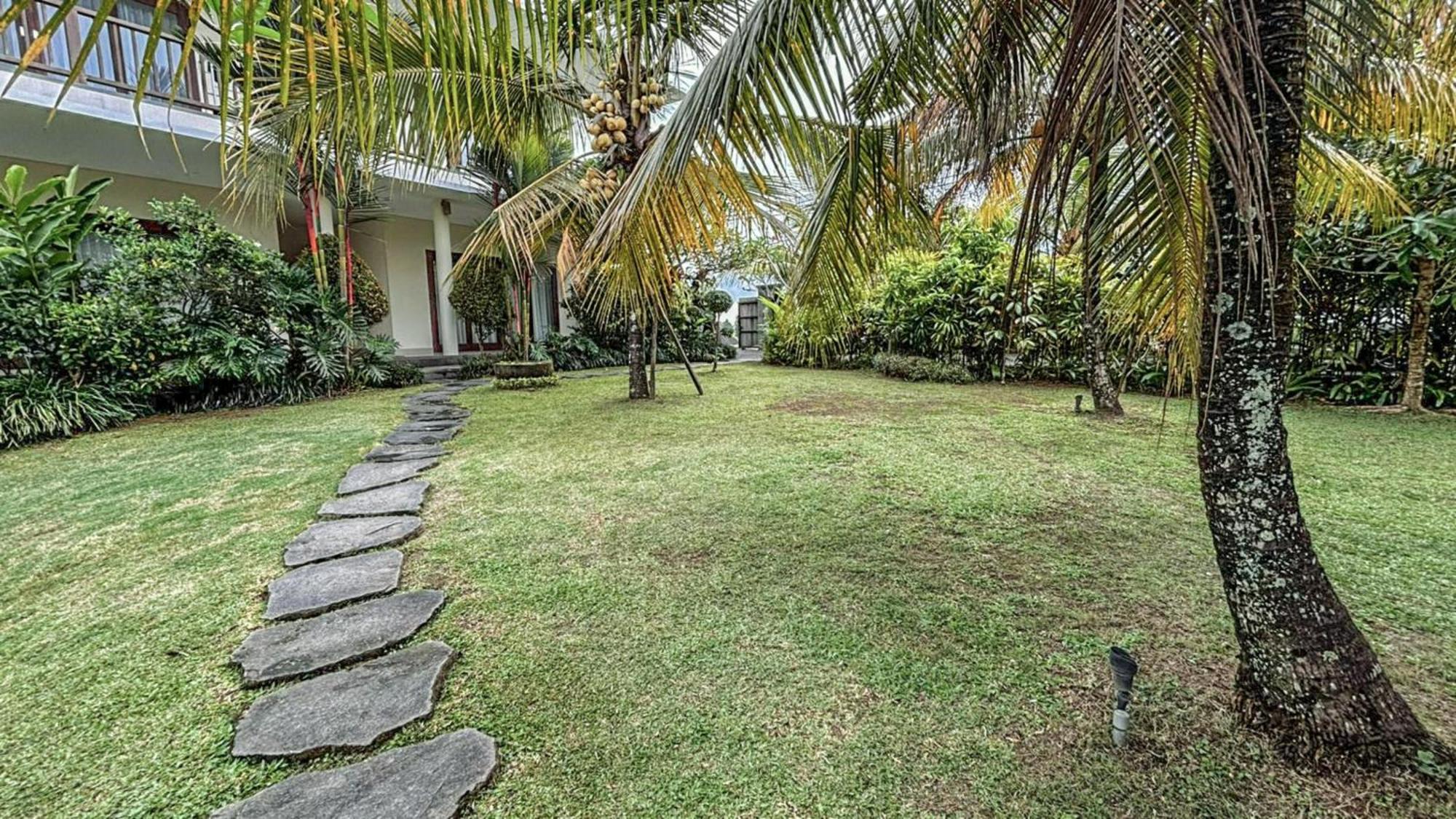 Dlobong Suite Ubud Екстериор снимка